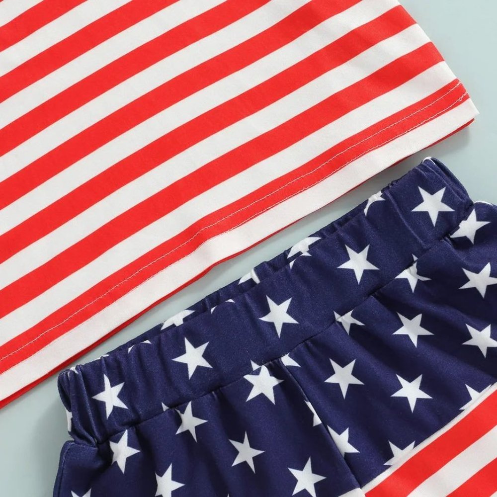 NEW Boy's Patriotic Stars and Stripes Outfit - Picture 2 of 3